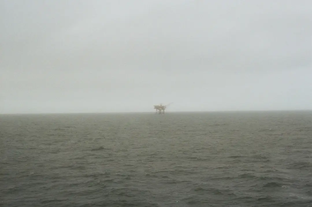 8-Ton Texas Tuff Rock Bags armoring a subsea pipeline crossing.